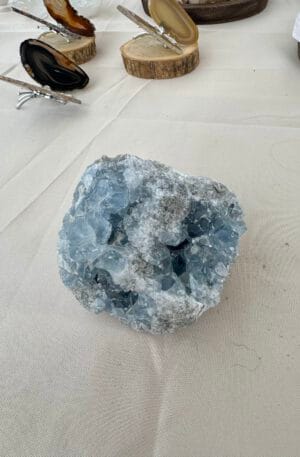 Celisite clusters